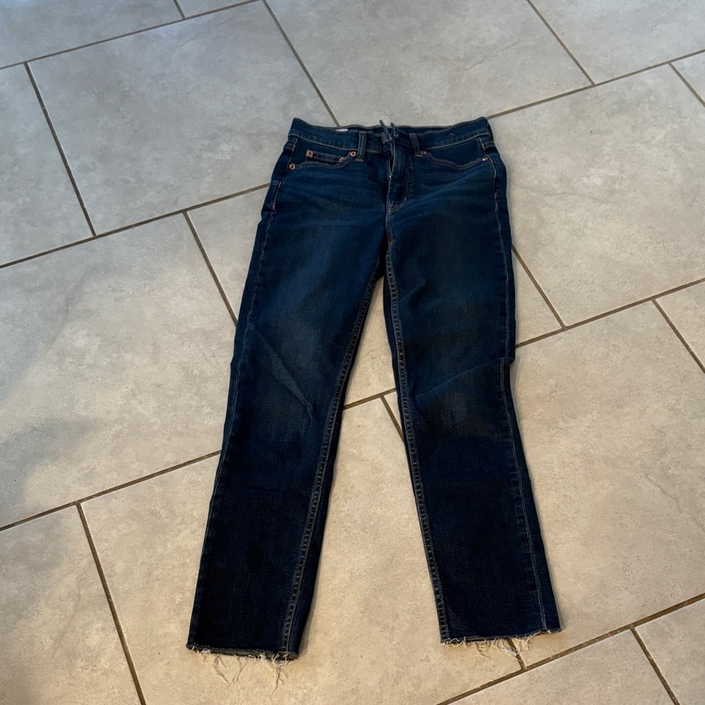 GAP Women's Straight Leg Jeans in Dark Blue